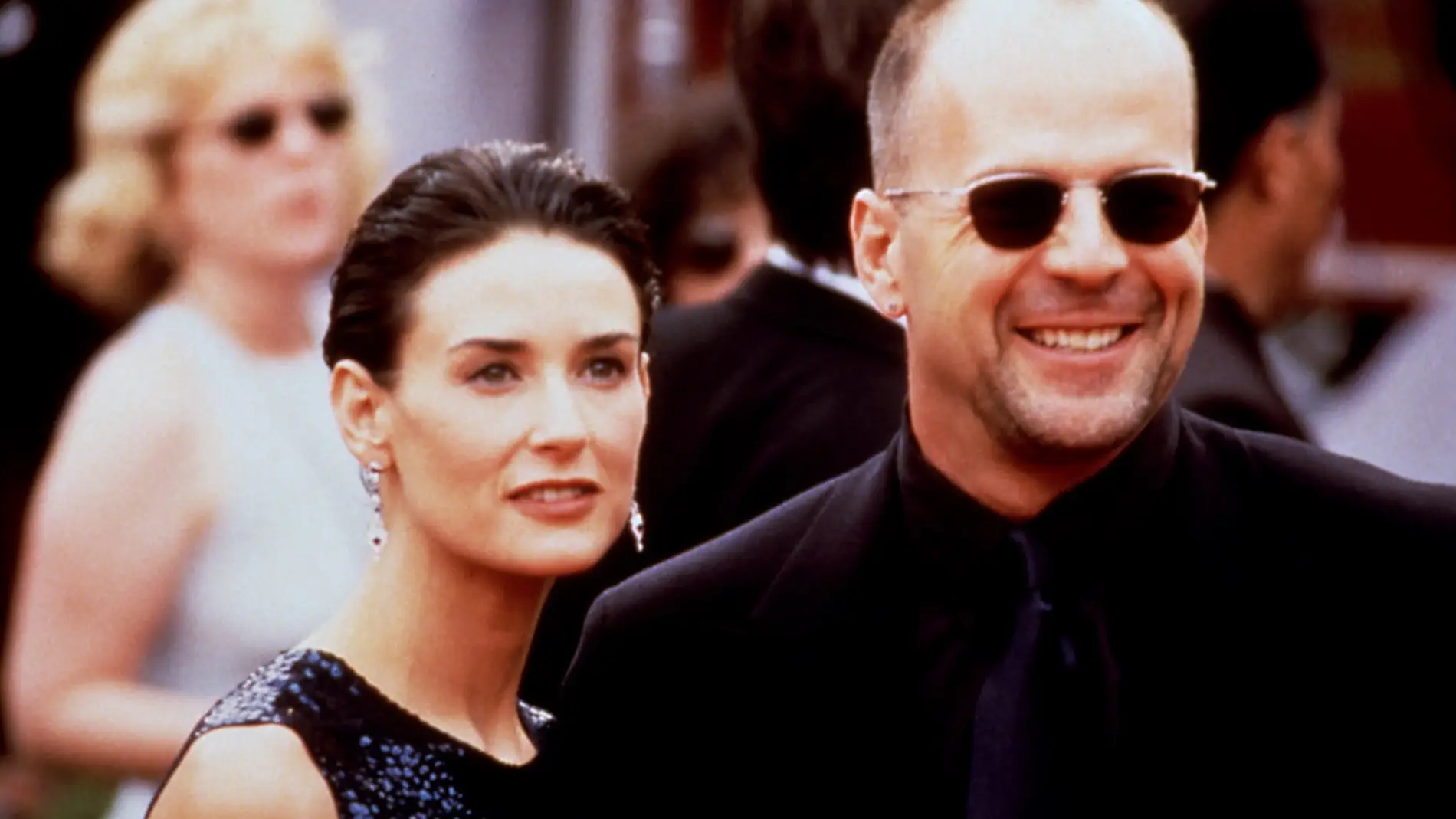 Demi Moore y Bruce Willis en los Premios Emmy Awards de 1997