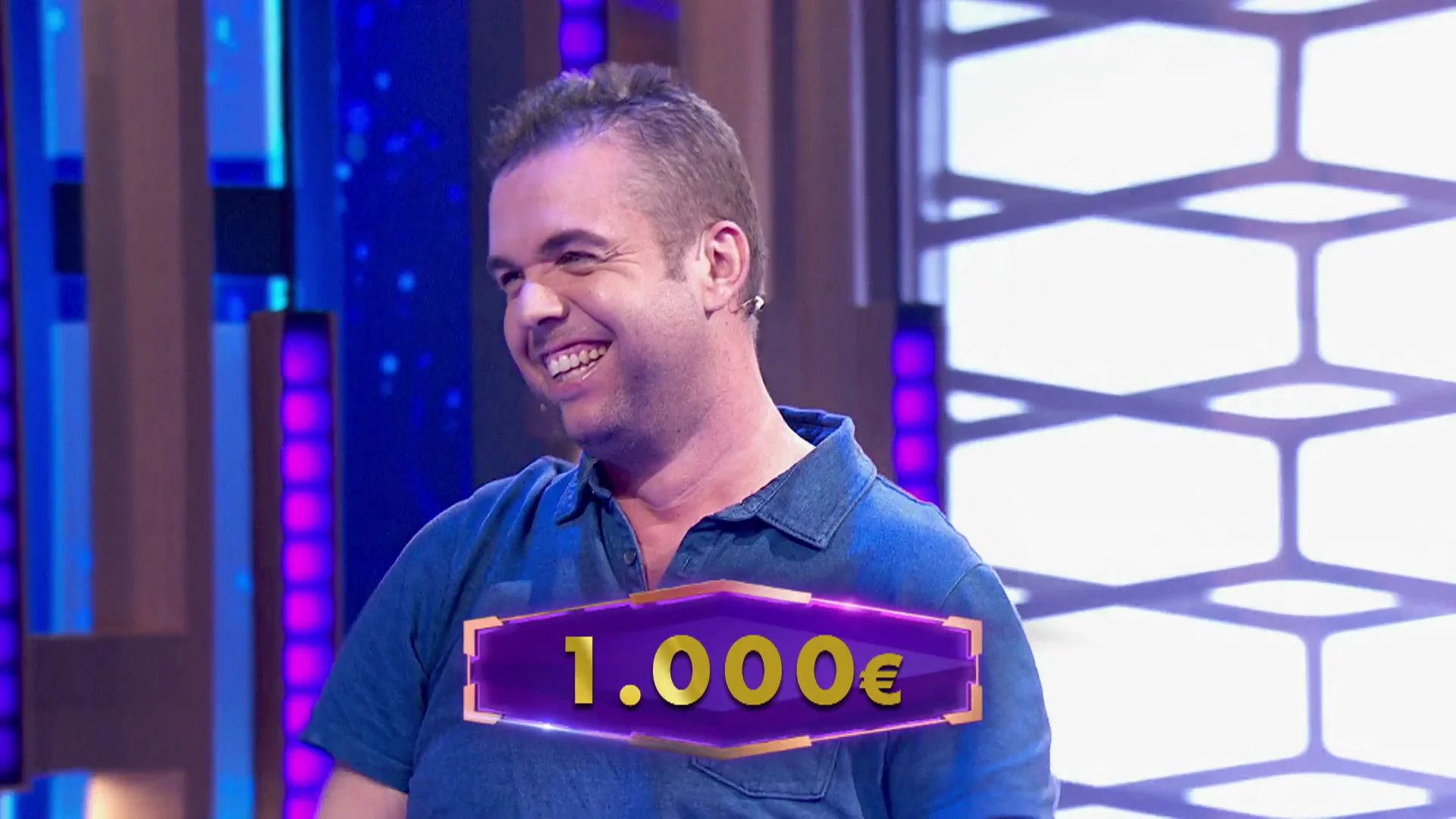 &iquest;Rey del pop? Juanma afina en todas las notas y consigue duplicar su dinero en Password