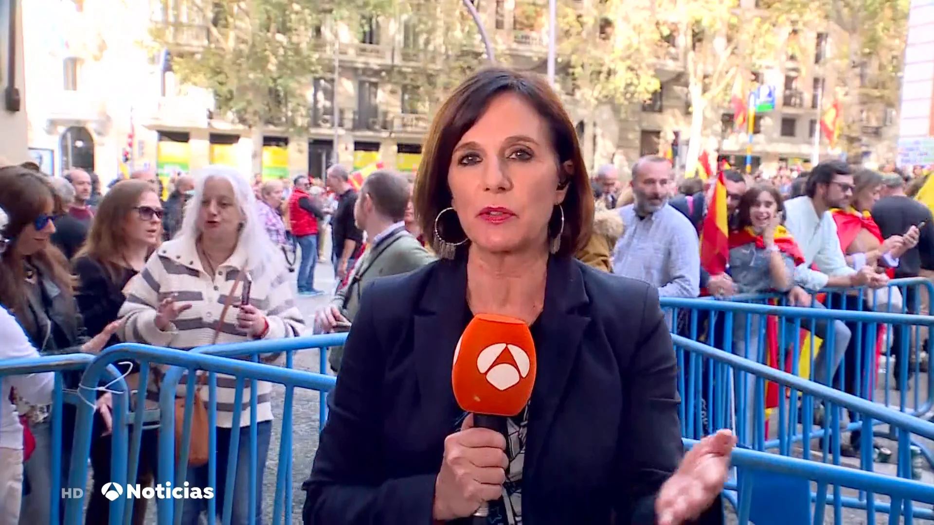 Manifestantes se dirigen a Moncloa