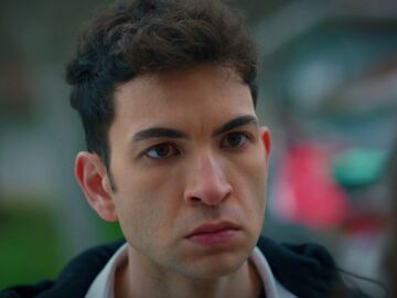 Tolga, en shock tras la noticia de Zehra: "Me tengo que casar. La boda es ma&ntilde;ana"