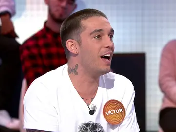 La “lógica aplastante” de Víctor Elías desconcierta a Roberto Leal: “¿A que se puede saltar?” La “lógica aplastante” de Víctor Elías desconcierta a Roberto Leal: “¿A que se puede saltar?”