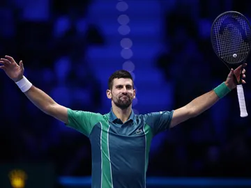 Novak Djokovic celebra su victoria ante Sinner en la final de las ATP Finals Novak Djokovic celebra su victoria ante Sinner en la final de las ATP Finals