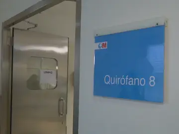 La entrada a una sala de operaciones en un hospital de Madrid La entrada a una sala de operaciones en un hospital de Madrid