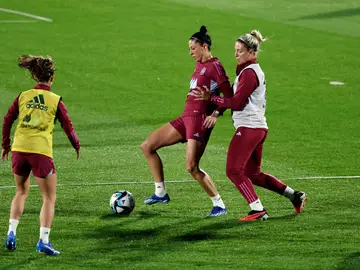 Alexia Putellas y Jenni Hermoso, en un entrenamiento de España el pasado mes de octubre Alexia Putellas y Jenni Hermoso, en un entrenamiento de España el pasado mes de octubre