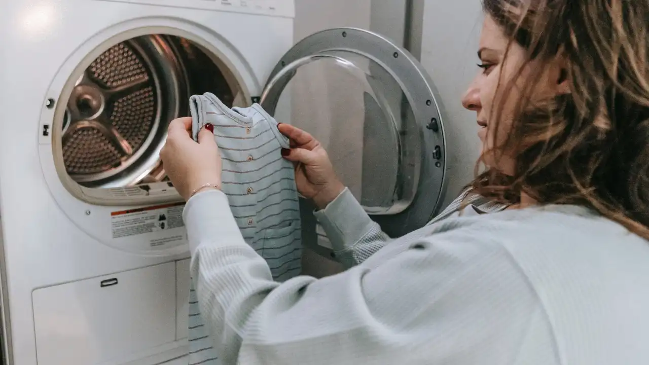 Mercadona revoluciona el mercado con su limpiador de lavadoras: déjala como  nueva por 1,85 euros