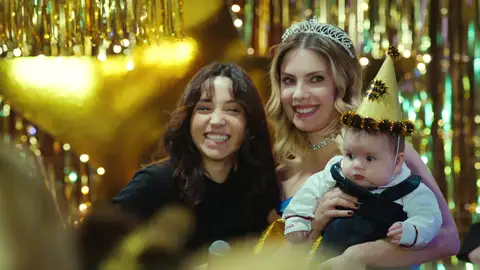 Lágrimas de felicidad y emotivos reencuentros: Así fue la espectacular fiesta de cumpleaños de Yildiz Lágrimas de felicidad y emotivos reencuentros: Así fue la espectacular fiesta de cumpleaños de Yildiz