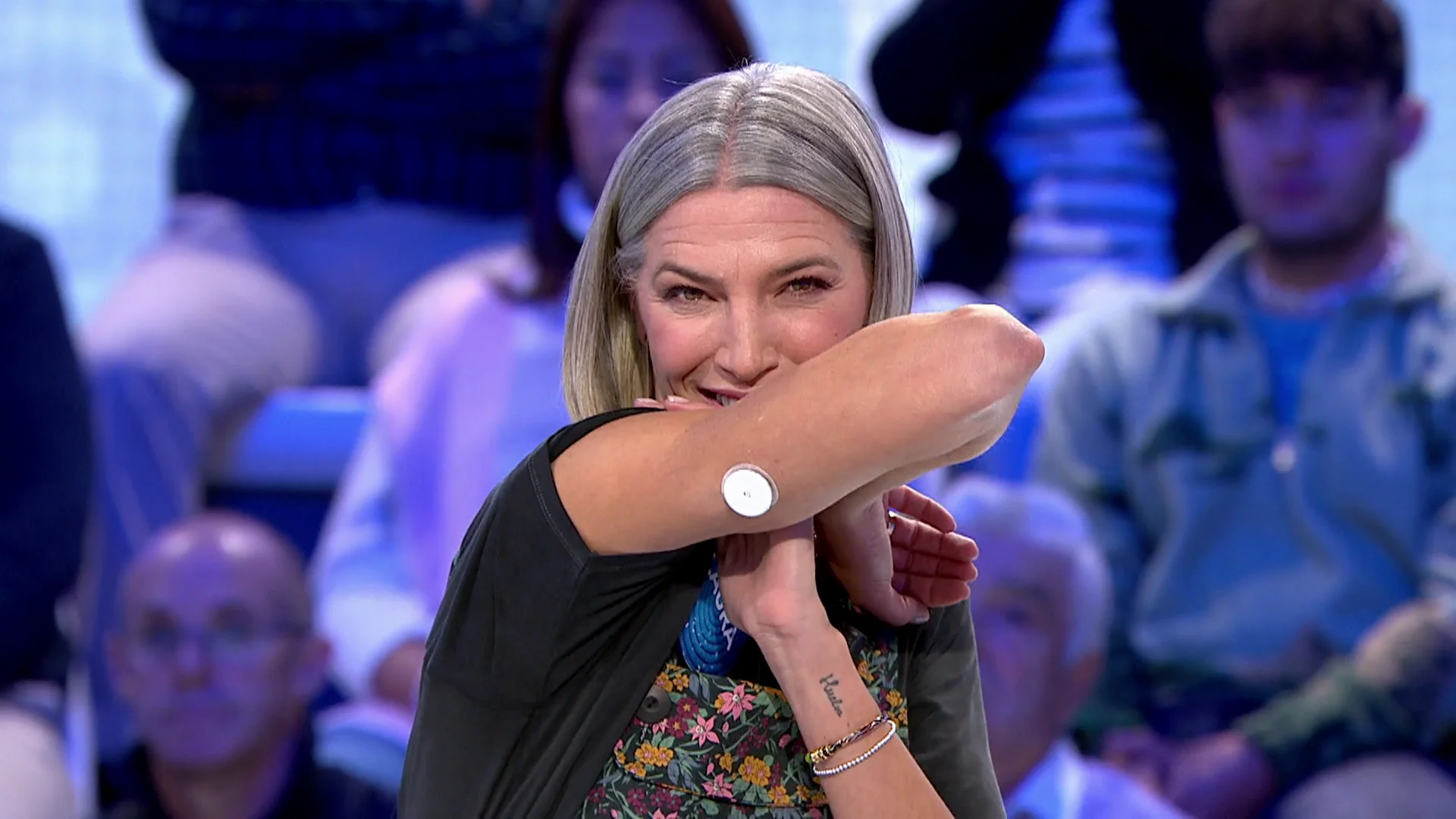 La reivindicación de Laura Sánchez como diabética: enseñado su parche en el brazo La reivindicación de Laura Sánchez como diabética: enseñado su parche en el brazo