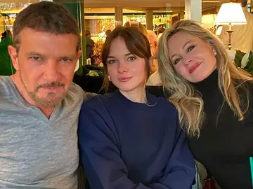 Antonio Banderas, Stella Banderas y Melanie Griffith Antonio Banderas, Stella Banderas y Melanie Griffith