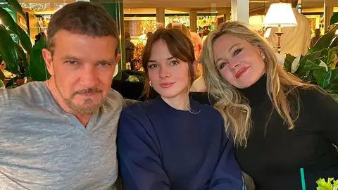 Antonio Banderas, Stella Banderas y Melanie Griffith Antonio Banderas, Stella Banderas y Melanie Griffith