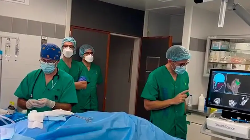 Implantan por primera vez un prototipo para medir la actividad cerebral de forma menos invasiva Implantan por primera vez un prototipo para medir la actividad cerebral de forma menos invasiva