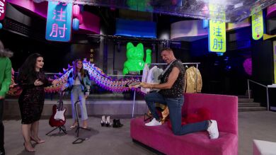 La gamberrada de Joaquín rompiendo una guitarra: “Olé ahí”