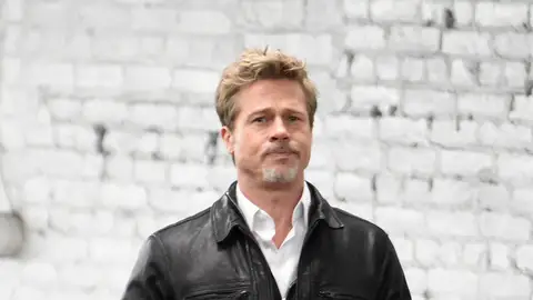 Brad Pitt rodando Wolves en Nueva York en febrero de 2023 Brad Pitt rodando Wolves en Nueva York en febrero de 2023