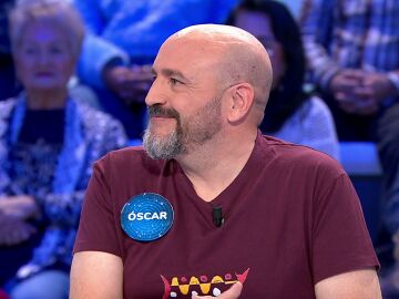 &Oacute;scar se rinde ante Mois&eacute;s en Pasapalabra: &ldquo;Por eso lleva tantos programas&rdquo;