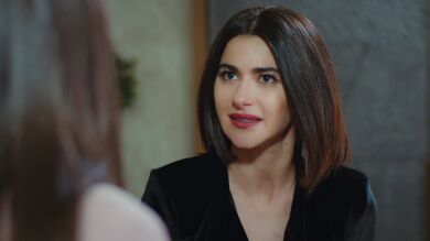 Şahika se deshace de Leyla tras pactar con Ender una tregua en casa