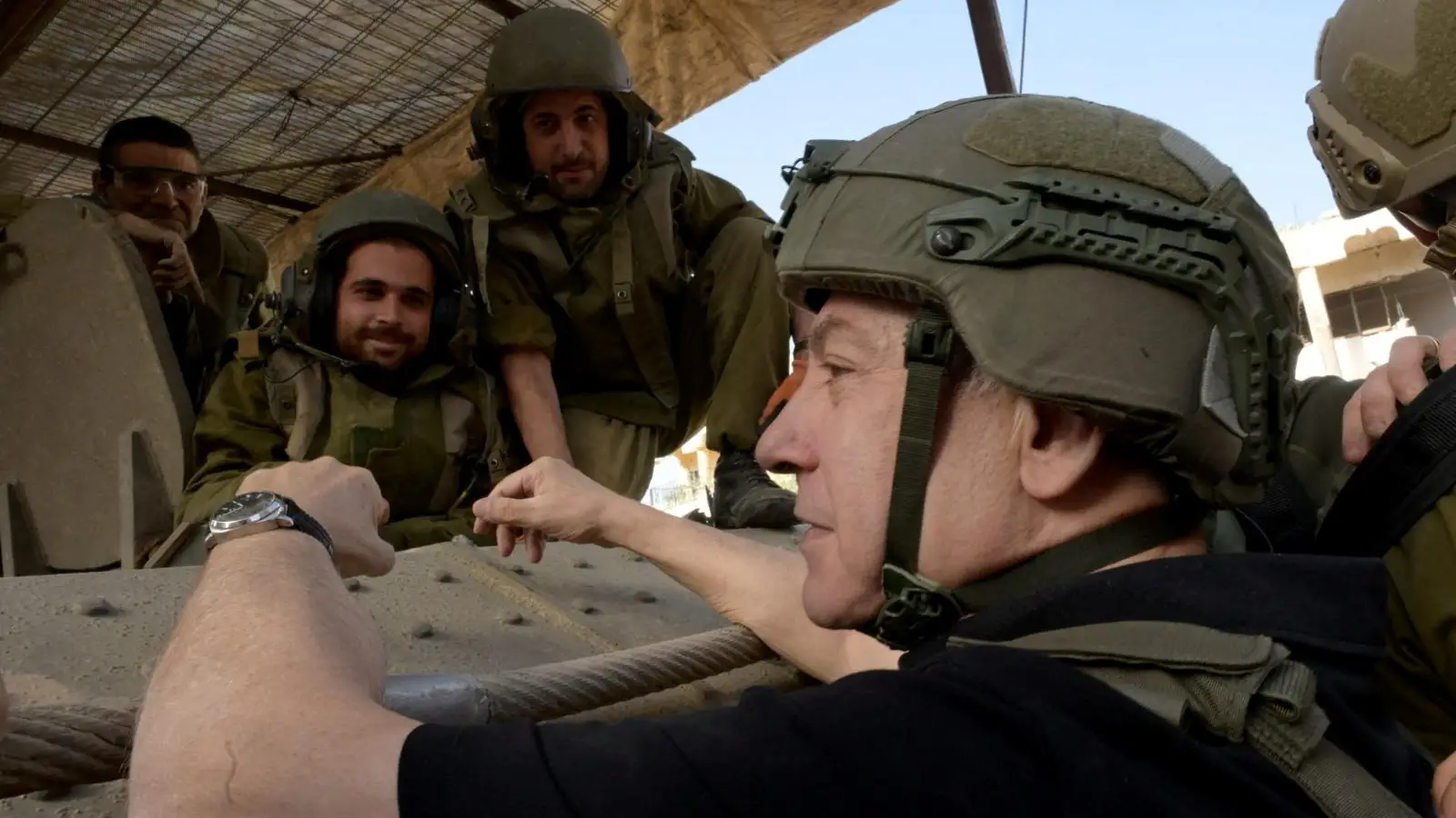 Imagen del primer ministro israel&iacute;, Benjam&iacute;n Netanyahu en Gaza