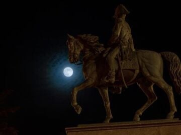 Luna Castor vista desde Logroño