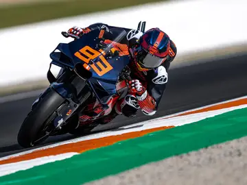 Marc Márquez pilota la Ducati en Cheste Marc Márquez pilota la Ducati en Cheste
