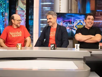El vacile de Pablo Chiapella a Santiago Segura: "Nunca imaginé ir a El Hormiguero con él y que el gordo iba a ser yo" El vacile de Pablo Chiapella a Santiago Segura: "Nunca imaginé ir a El Hormiguero con él y que el gordo iba a ser yo"