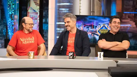 El vacile de Pablo Chiapella a Santiago Segura: "Nunca imaginé ir a El Hormiguero con él y que el gordo iba a ser yo" El vacile de Pablo Chiapella a Santiago Segura: "Nunca imaginé ir a El Hormiguero con él y que el gordo iba a ser yo"
