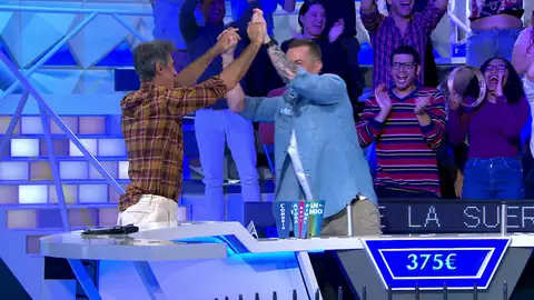 Vicen lo arriesga todo en una tirada maestra: “Venga, tiro al Bote” Vicen lo arriesga todo en una tirada maestra: “Venga, tiro al Bote”