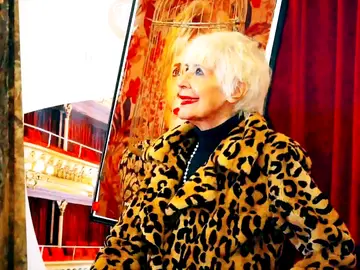 Concha Velasco recibe un ramo de flores de 'Y ahora Sonsoles' el día de su 84 cumpleaños: ¡Felicidades! Concha Velasco recibe un ramo de flores de 'Y ahora Sonsoles' el día de su 84 cumpleaños: ¡Felicidades!