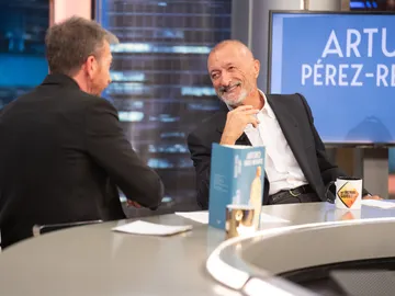 ¿A influido Pérez-Reverte en la inclusión de chunda-chunda en la RAE? El académico lo aclara ¿A influido Pérez-Reverte en la inclusión de chunda-chunda en la RAE? El académico lo aclara