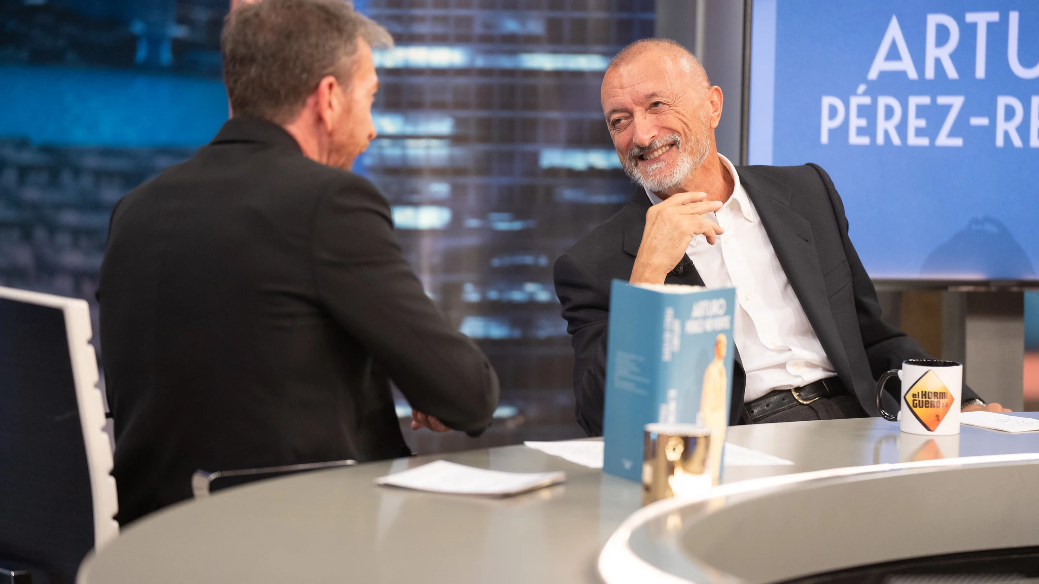 &iquest;A influido P&eacute;rez-Reverte en la inclusi&oacute;n de chunda-chunda en la RAE? El acad&eacute;mico lo aclara