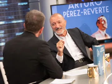 El problema de España con los extremismos según Arturo Pérez-Reverte: "No es político, es de educación y de cultura" El problema de España con los extremismos según Arturo Pérez-Reverte: "No es político, es de educación y de cultura"