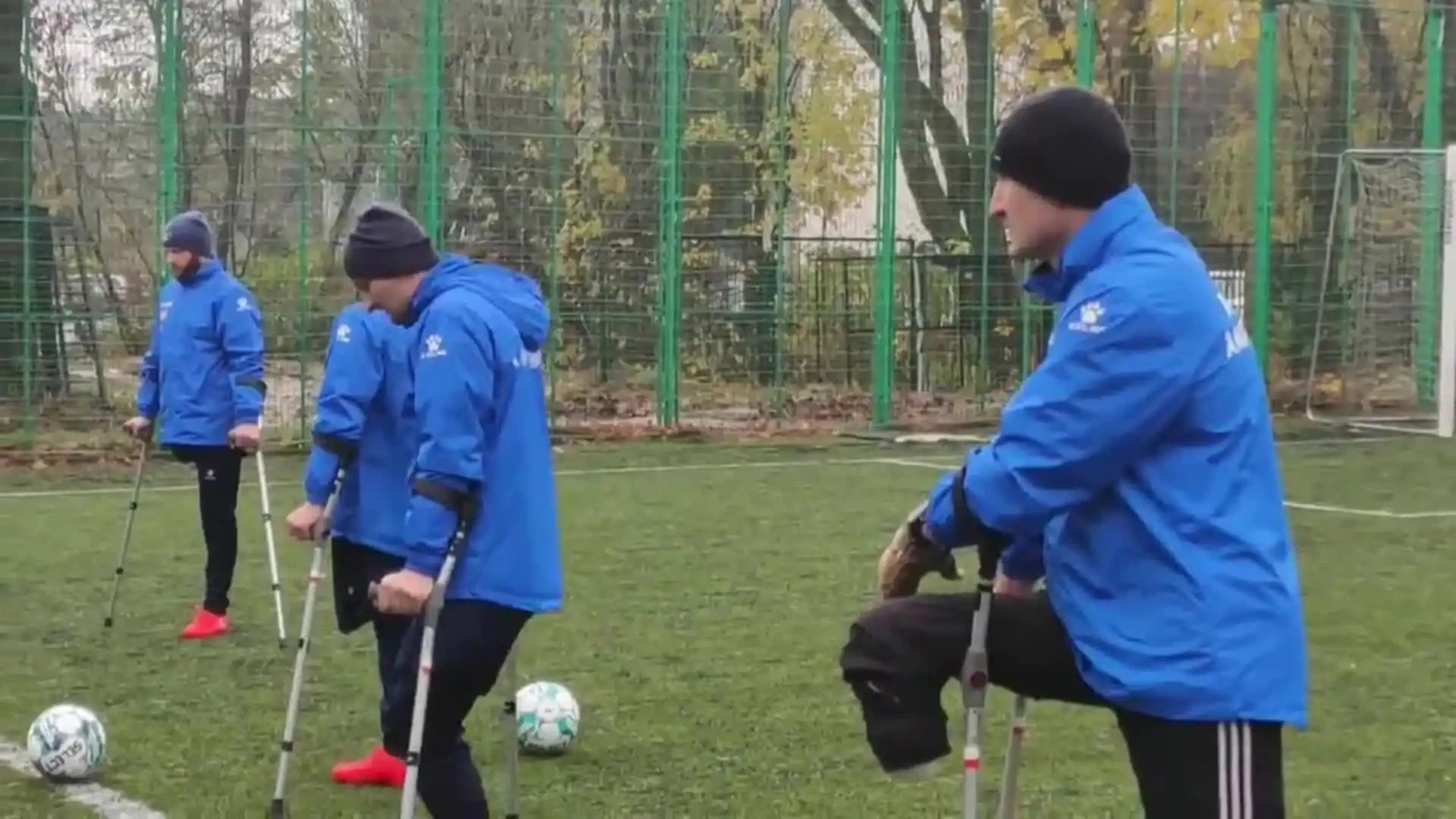 Crean un equipo de fútbol para soldados ucranianos amputados
