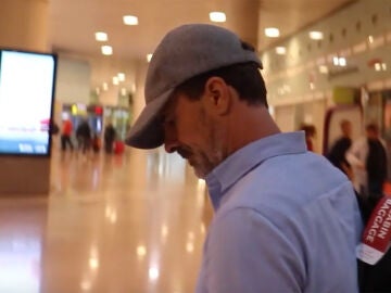 Rodolfo Sancho en el aeropuerto de Barcelona