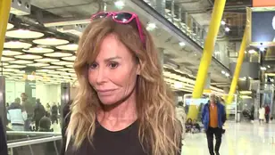 Lara Dibildos en el aeropuerto