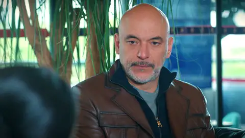 Ahmet pretende dejar sin nada a Şevval tras pedirle el divorcio: ¿qué hará ella cuando lo descubra? Ahmet pretende dejar sin nada a Şevval tras pedirle el divorcio: ¿qué hará ella cuando lo descubra?