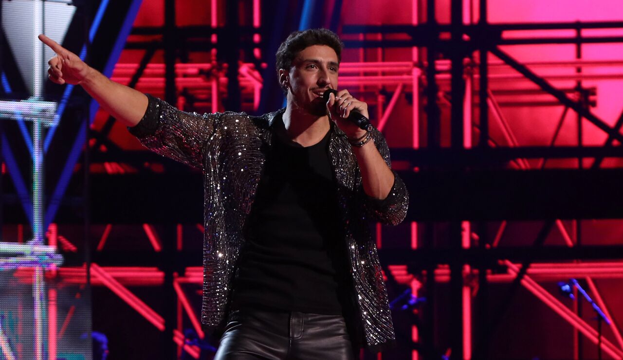 Pienso en tu mir&aacute; de Rosal&iacute;a, la canci&oacute;n con la que Miguel enamor&oacute; en La Voz