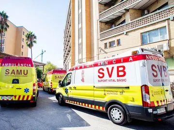 Una unidad SAMU y una SVB Una unidad SAMU y una SVB