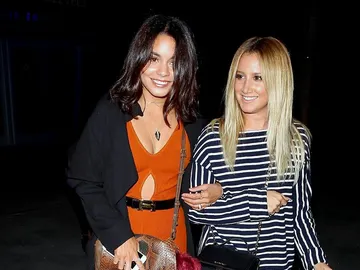 Vanessa Hudgens y Ashley Tisdale Vanessa Hudgens y Ashley Tisdale
