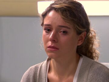 Lola se derrumba mientras Malena se prepara para el trasplante: &ldquo;Si se salva, todo habr&aacute; merecido la pena&rdquo;