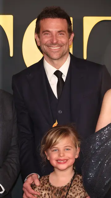 Bradley Cooper con su hija Lea Bradley Cooper con su hija Lea