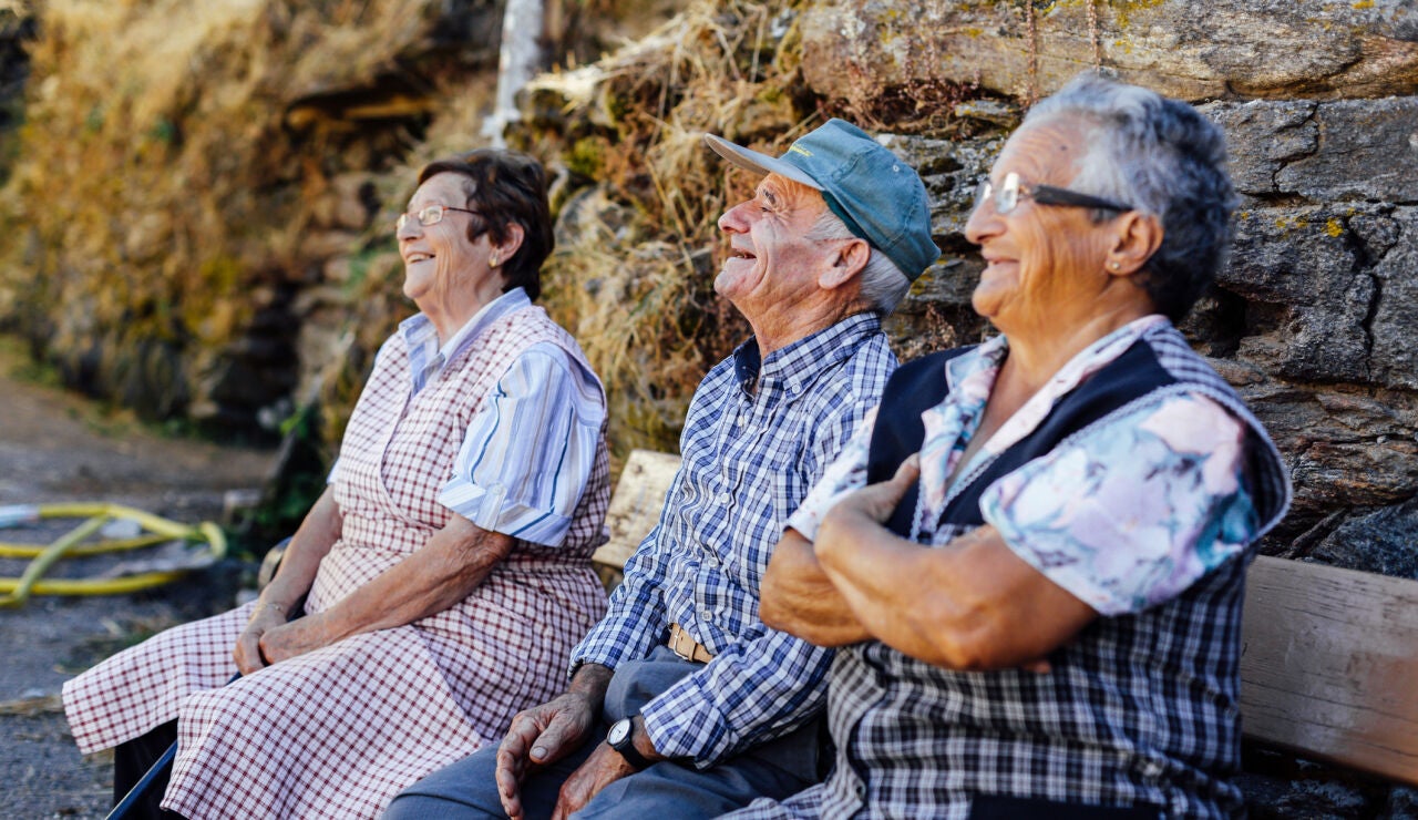 Personas mayores en un entorno rural