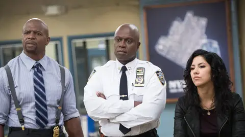 Terry Crews, Andre Braugher, Stephanie Beatriz en Brooklyn Nine-Nine Terry Crews, Andre Braugher, Stephanie Beatriz en Brooklyn Nine-Nine