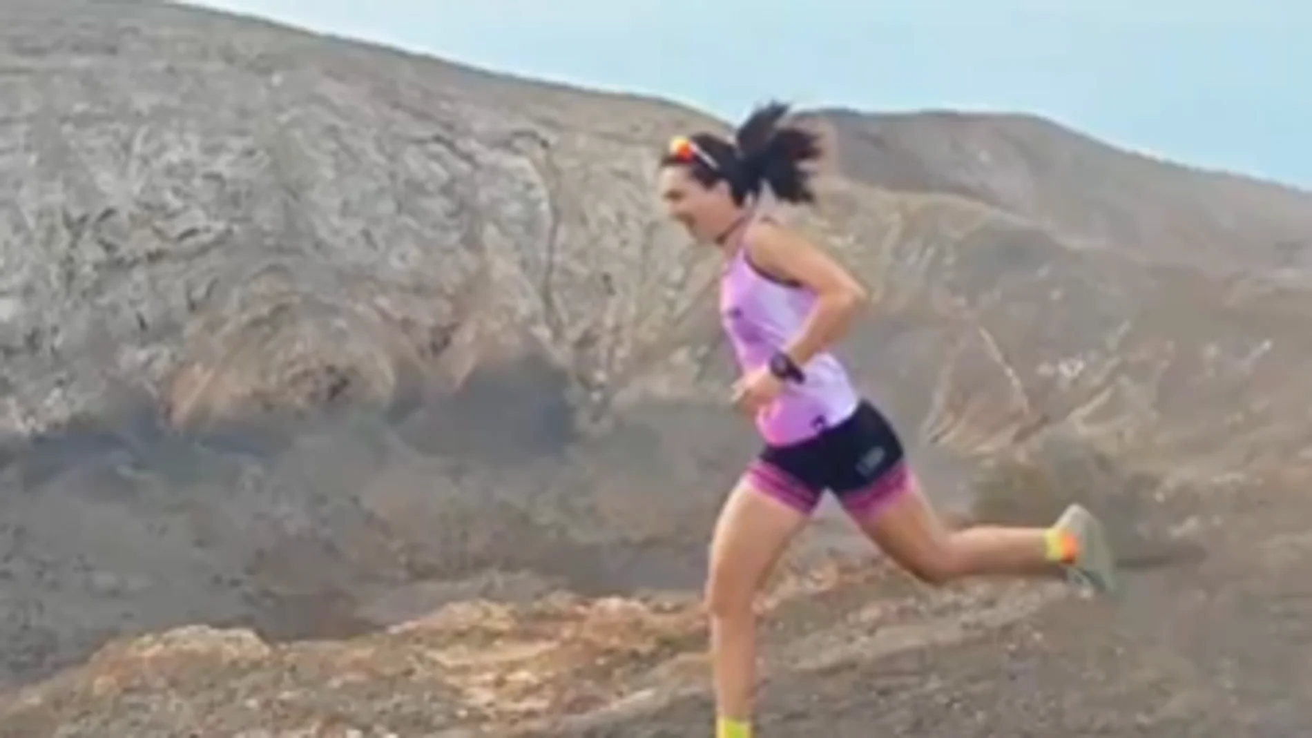 La deportista Leire Fernández corriendo