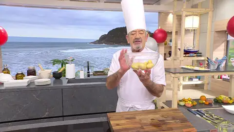 Introduce las patatas en un bol Introduce las patatas en un bol