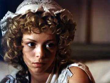 Emmanuelle Debever en Danton Emmanuelle Debever en Danton