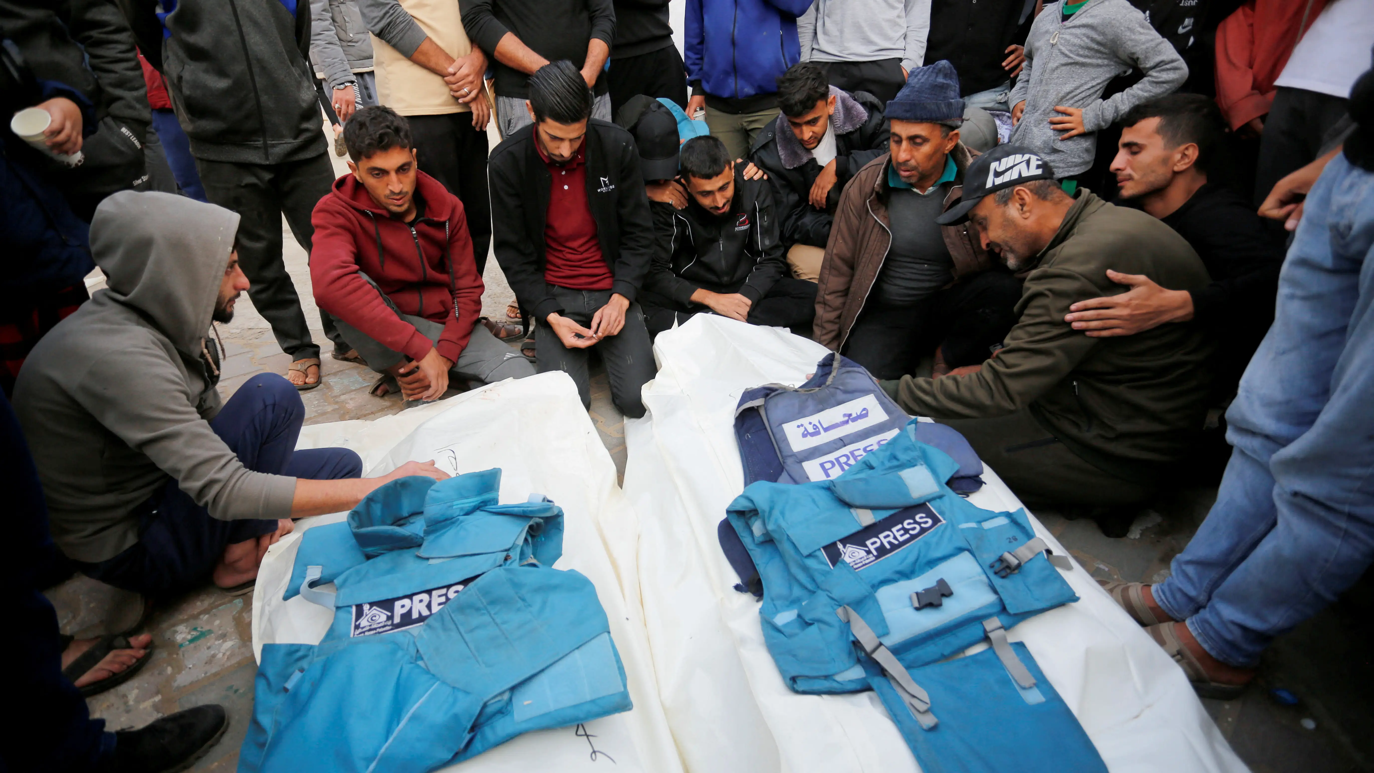 Reporteros Sin Fronteras denuncia una “masacre sin precedentes” de periodistas en la guerra en Gaza Reporteros Sin Fronteras denuncia una “masacre sin precedentes” de periodistas en la guerra en Gaza