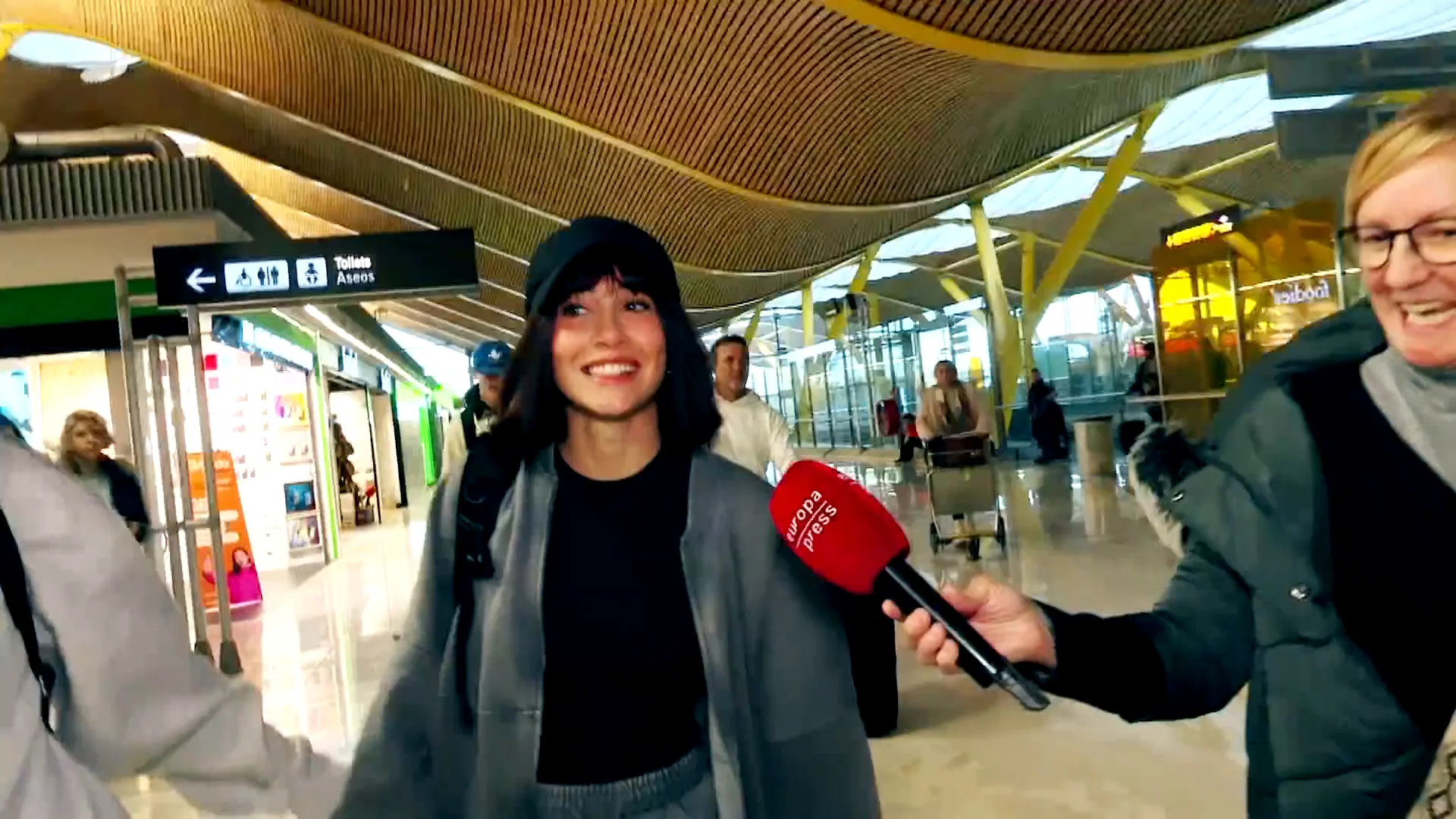 Aitana pone rumbo a Uruguay feliz y ajena a quienes hablan de un nuevo romance con el actor André Lamoglia Aitana pone rumbo a Uruguay feliz y ajena a quienes hablan de un nuevo romance con el actor André Lamoglia
