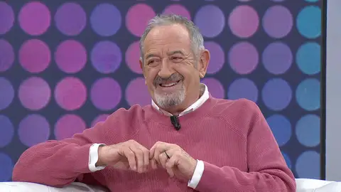 Karlos Arguiñano confiesa cómo comenzó su trayectoria en televisión: "Fue por culpa de Joan Manuel Serrat" Karlos Arguiñano confiesa cómo comenzó su trayectoria en televisión: "Fue por culpa de Joan Manuel Serrat"