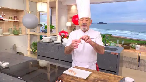 ¡No tires la piel de las gambas! Arguiñano te enseña a aprovecharlas para otro plato de estas fiestas ¡No tires la piel de las gambas! Arguiñano te enseña a aprovecharlas para otro plato de estas fiestas