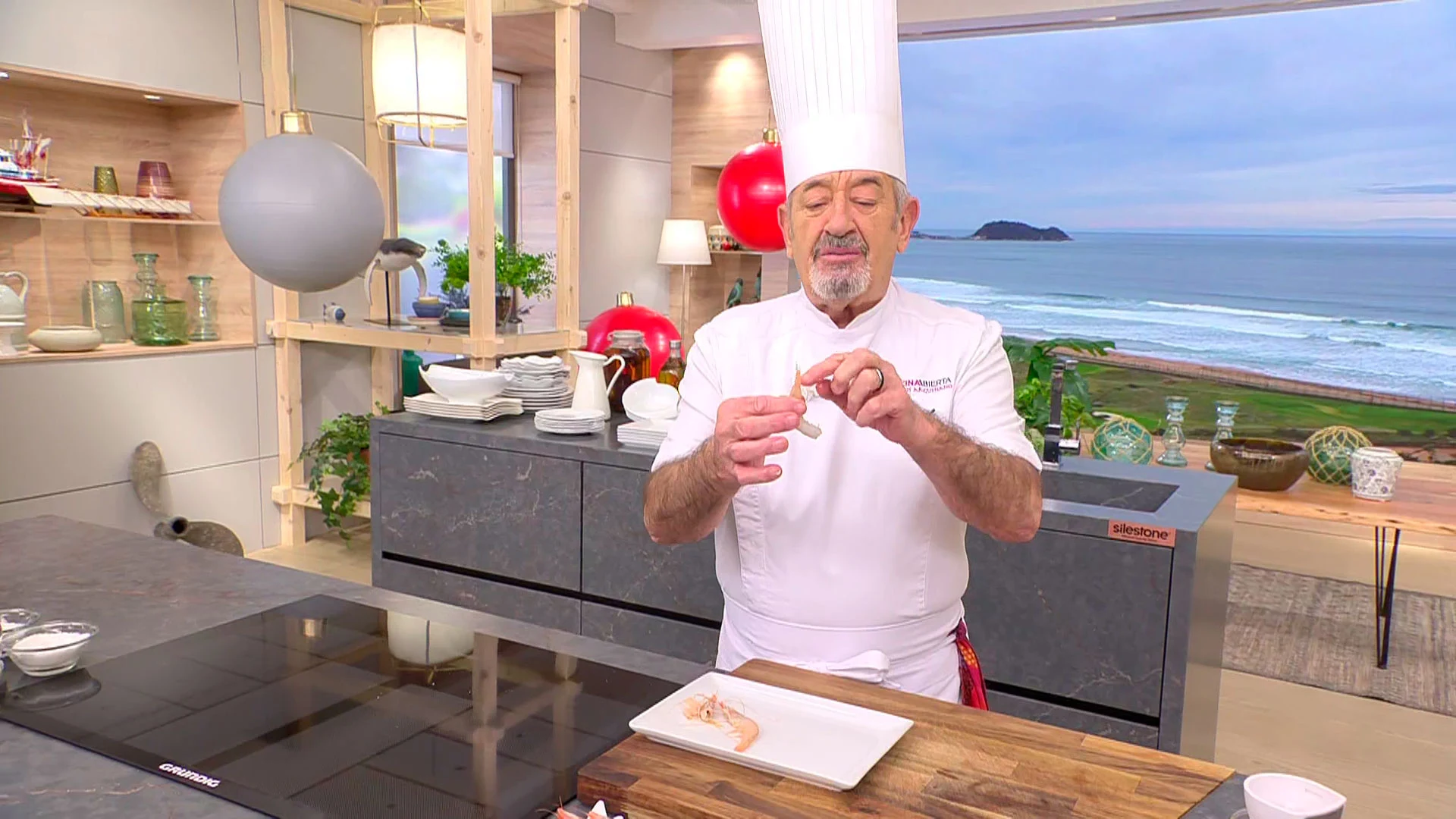 &iexcl;No tires la piel de las gambas! Argui&ntilde;ano te ense&ntilde;a a aprovecharlas para otro plato de estas fiestas 