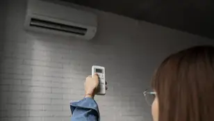 La bomba de calor del aire acondicionado