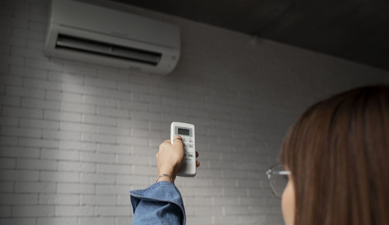 La bomba de calor del aire acondicionado
