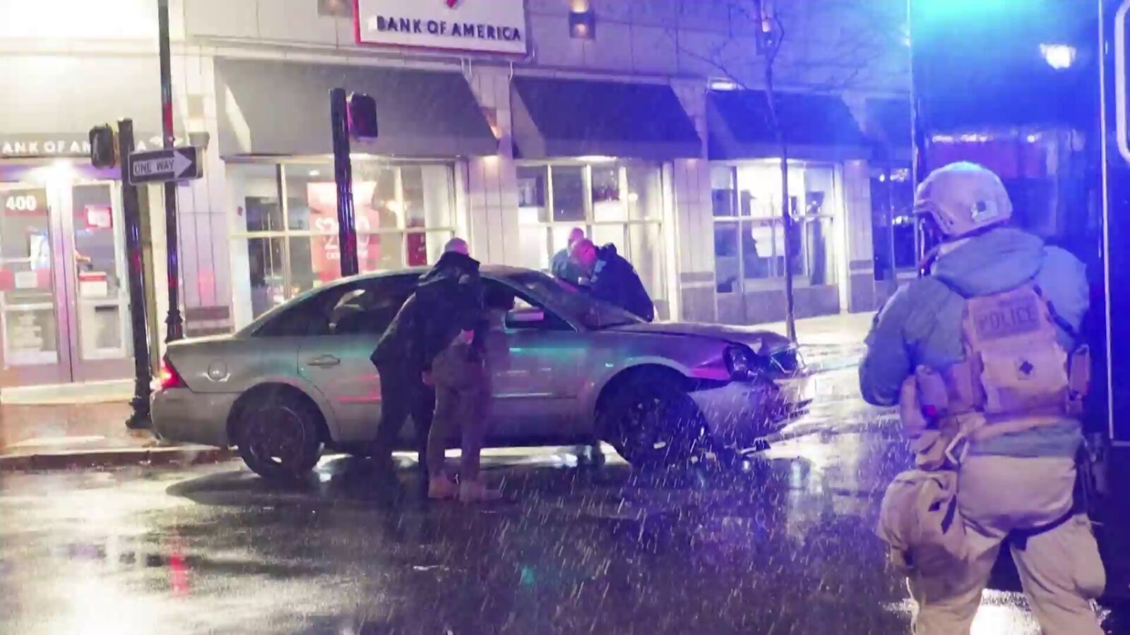 Un coche se estrella contra el del presidente de EEUU Joe Biden